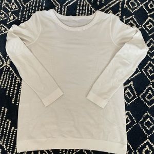 Lululemon White Long Sleeve Running Top - US 6